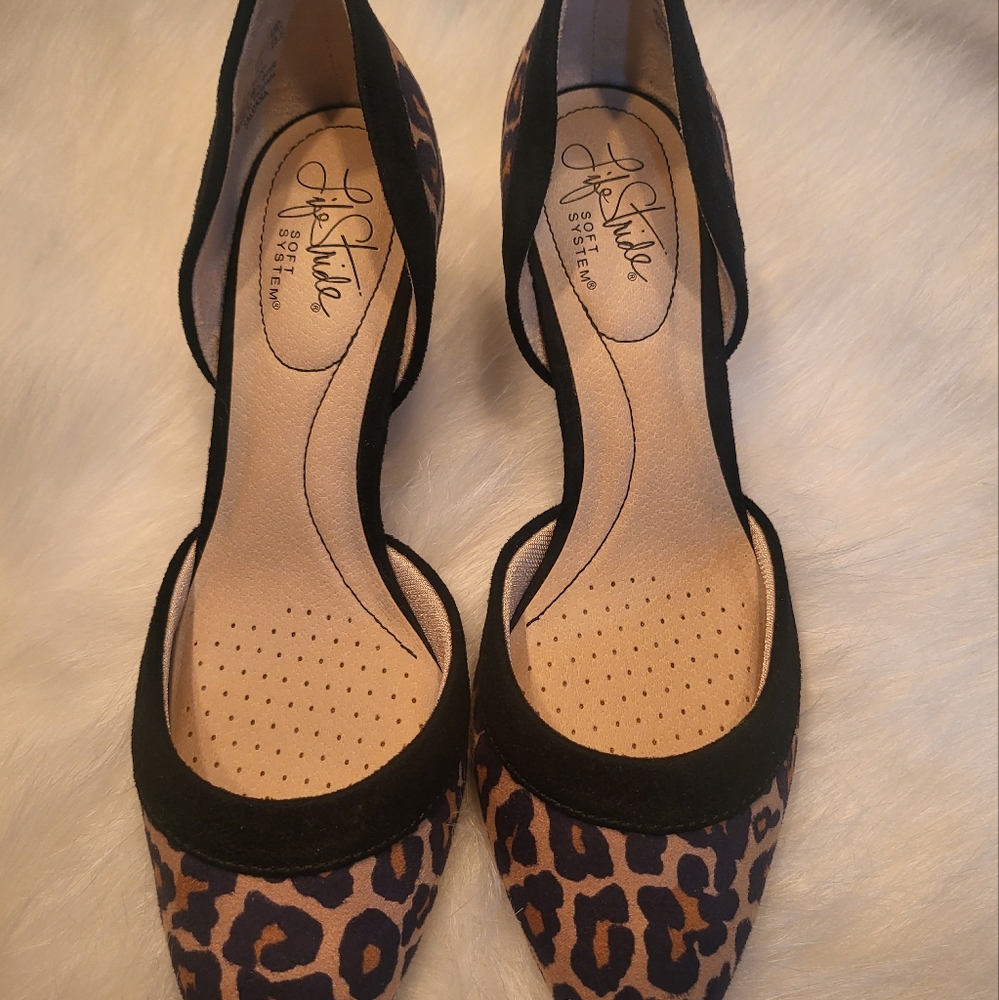 Life Stride pumps